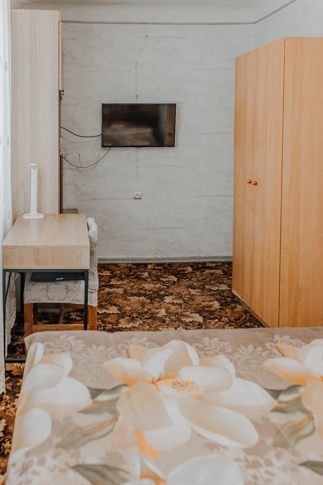 Comfortable Apartments On Hrushevskogo Street Near 16 City Hospital Dnipro Bagian luar foto